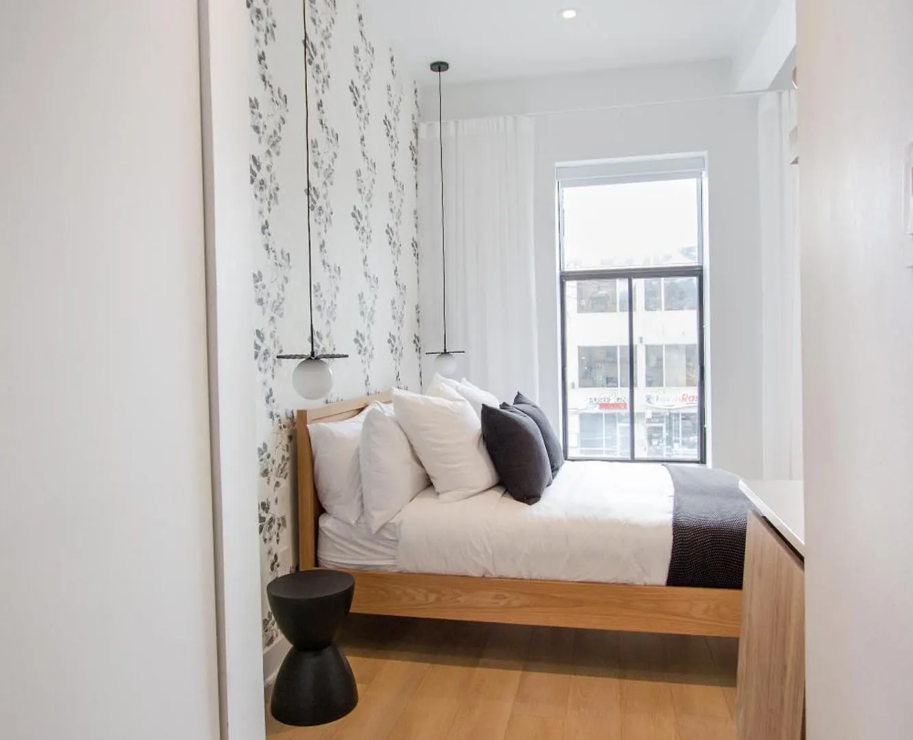 Studio #4 - Self Check-In - Plateau - St-Denis مونتريال شقة