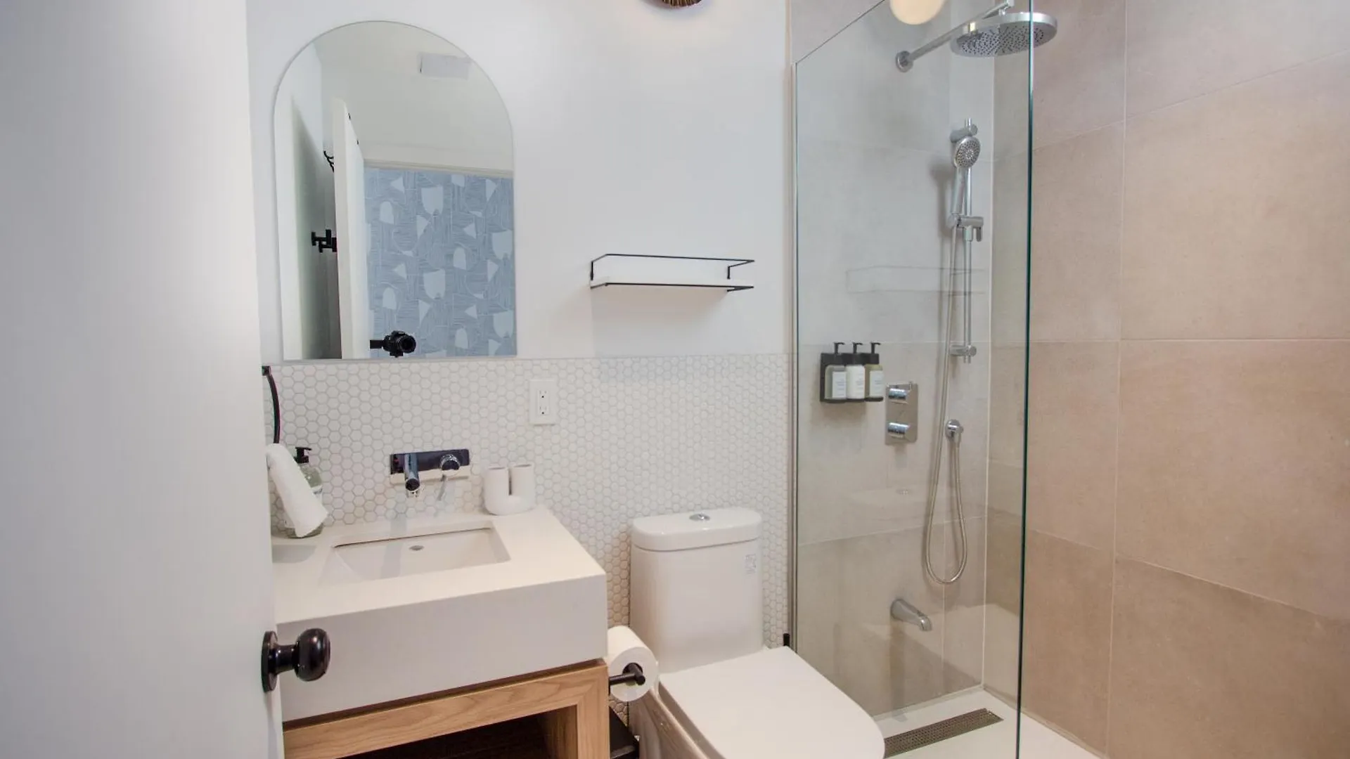Studio #4 - Self Check-In - Plateau - St-Denis مونتريال شقة